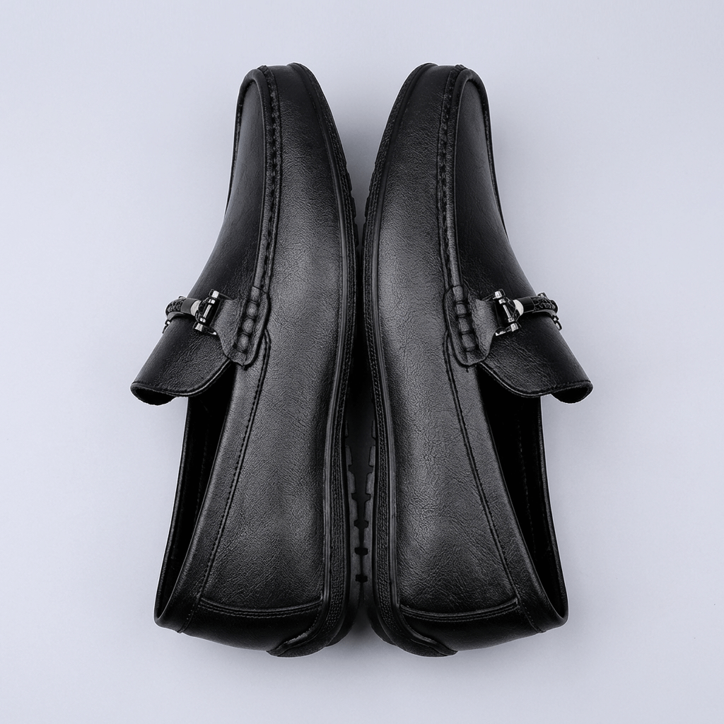 Soviska | Skórzane mokasyny z metalowym detalem