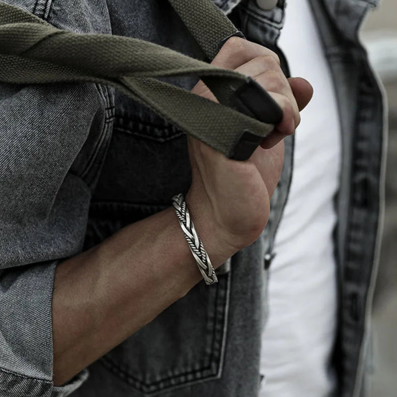 Soviska | Solidna bransoletka z plecionym mankietem